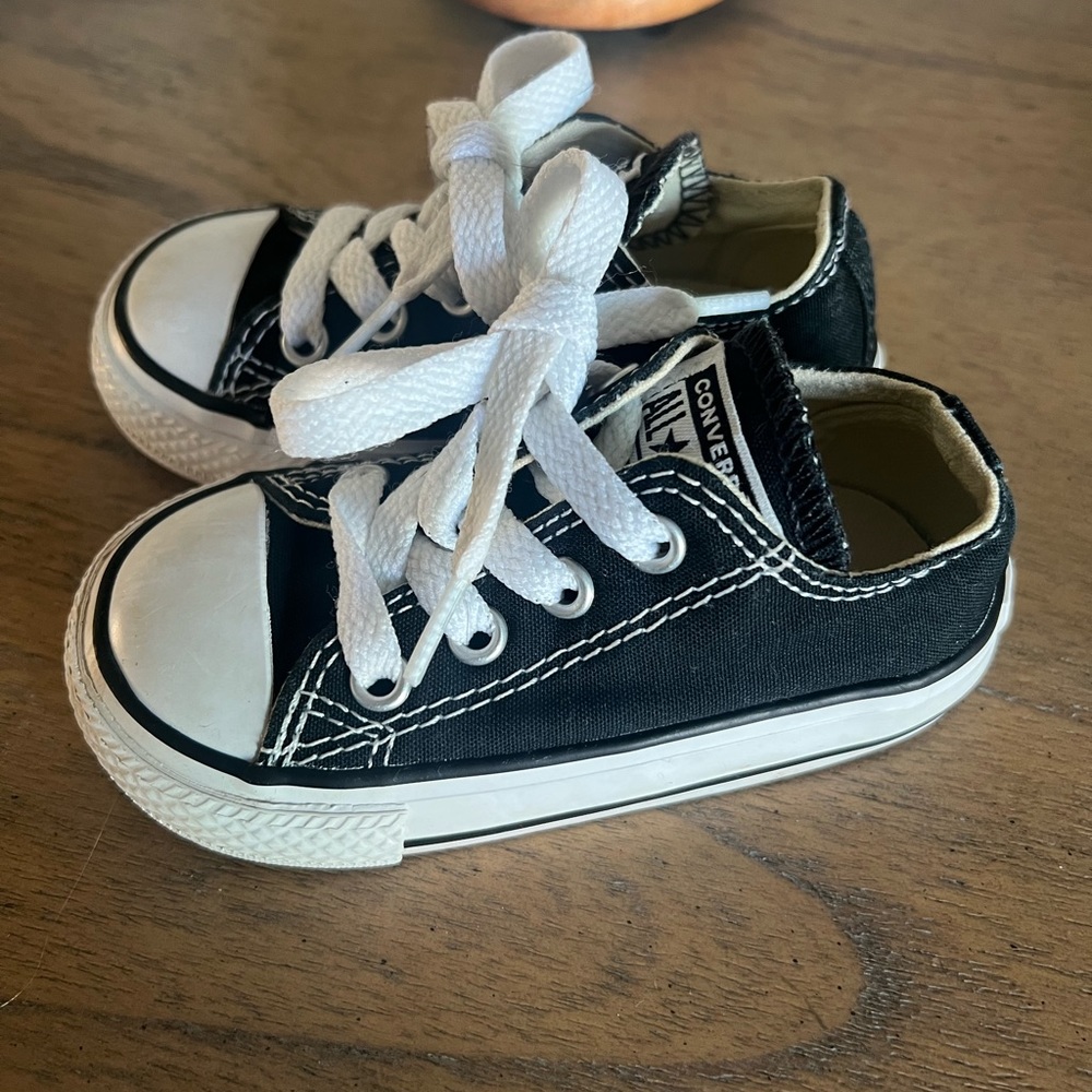 Like New! Black Converse Toddler Size 5